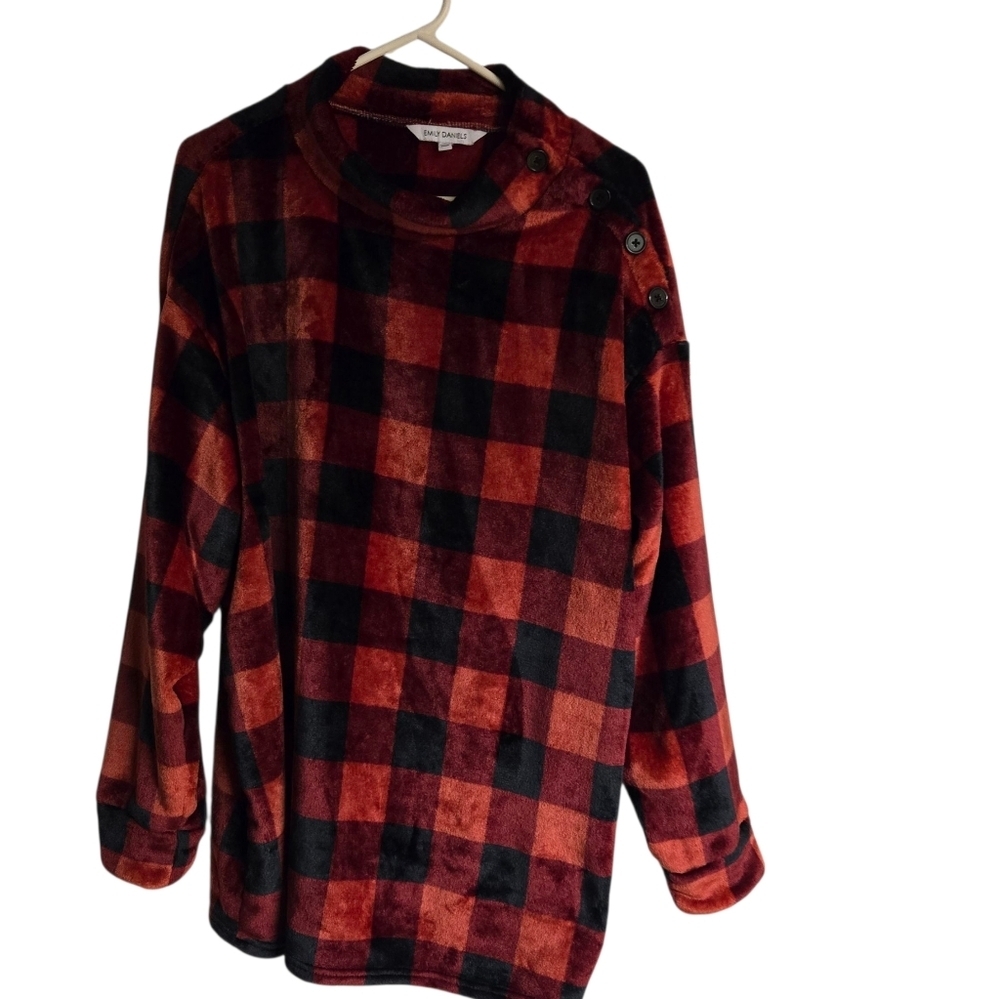 Emily Daniels Sz 3XBuffalo Plaid Checkerboard Fleece Soft Sweater Button Accent